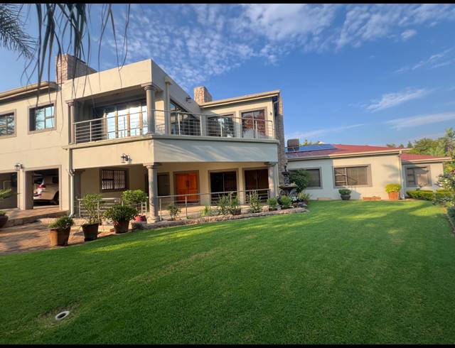 4 BEDROOM GOLF ESTATE FOR SALE IN RUIMSIG